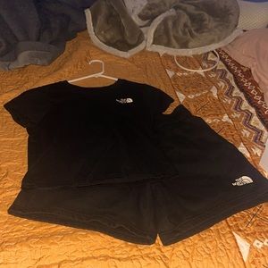 North Face Women’s 2 piece set Black